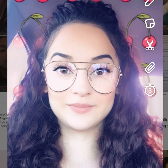 Meet your Posher, Cassidy Insta: cassidykatriana - Picture 2 of 2